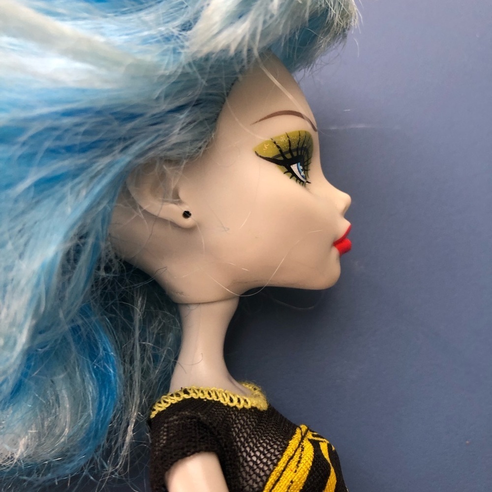 💕💕Vintage Monster High💘 Fan favourite Ghoulia Yelps **sold as is - Picture 8 of 8